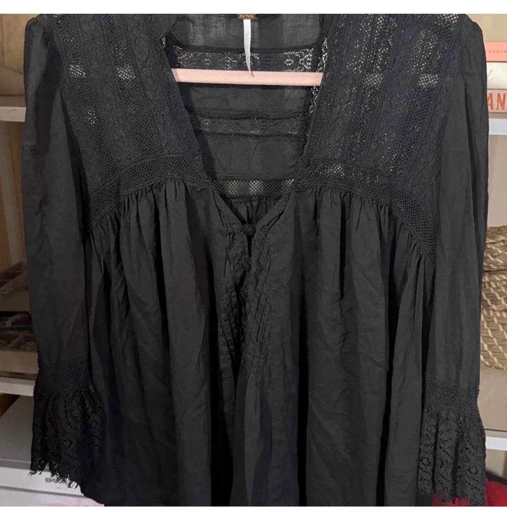 Free People Esme Black Lace-Trim V-Neck Women's Top - Picture 2 of 3
